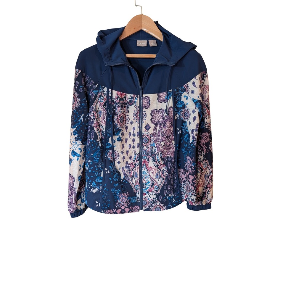 Chicos Zenergy Womens  Blue Paisley Zip Up Hooded Jacket Lightweight